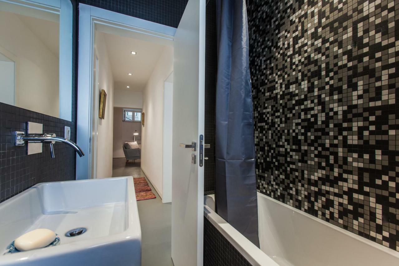 Renovated Apart With Private Courtyard, By Timecooler Lissabon Exterior foto